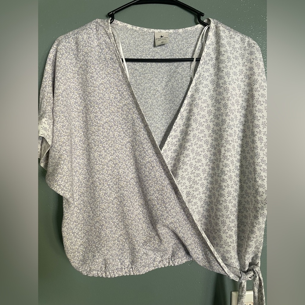 Women shirt